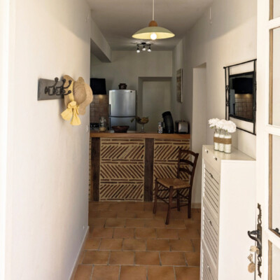 L’ENTRÉE.